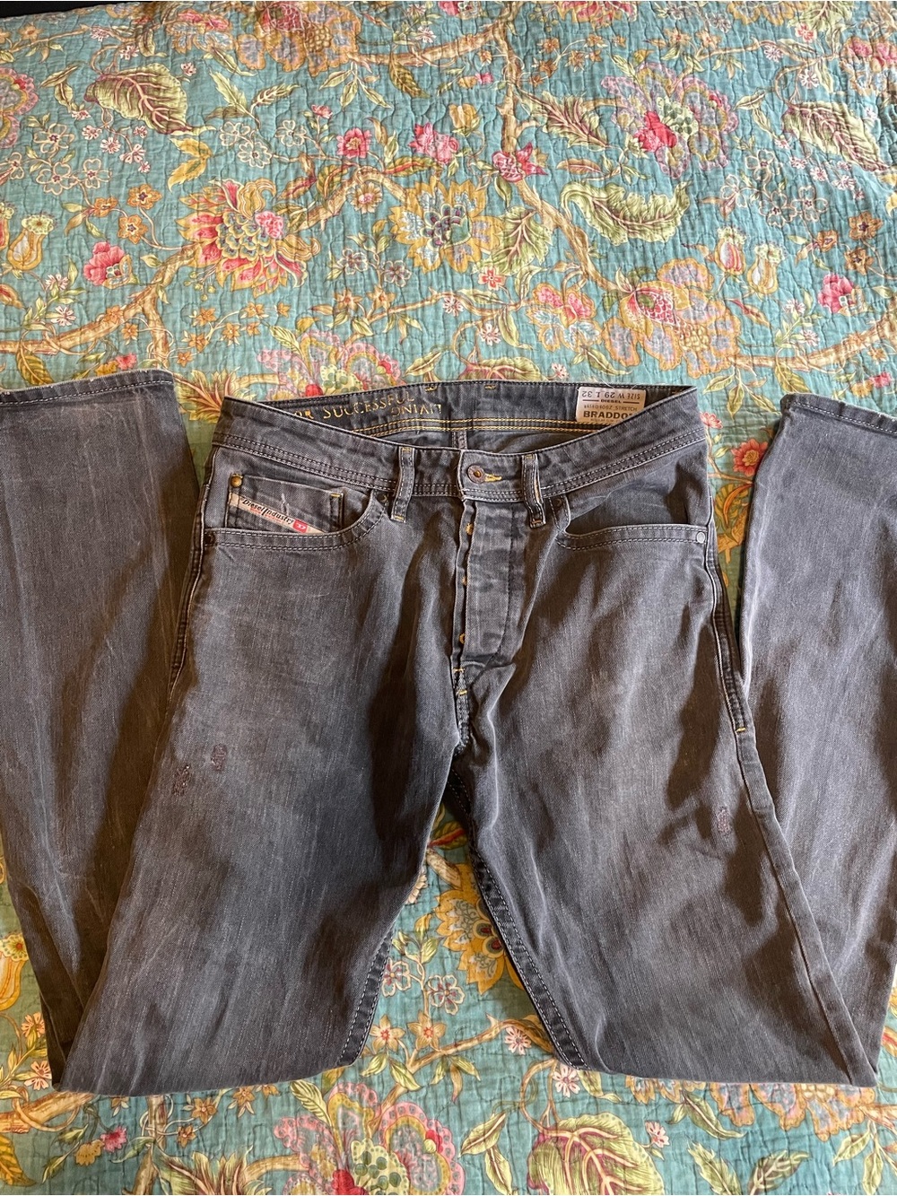 Diesel Relaxed Fit Gray-Black Denim Jeans